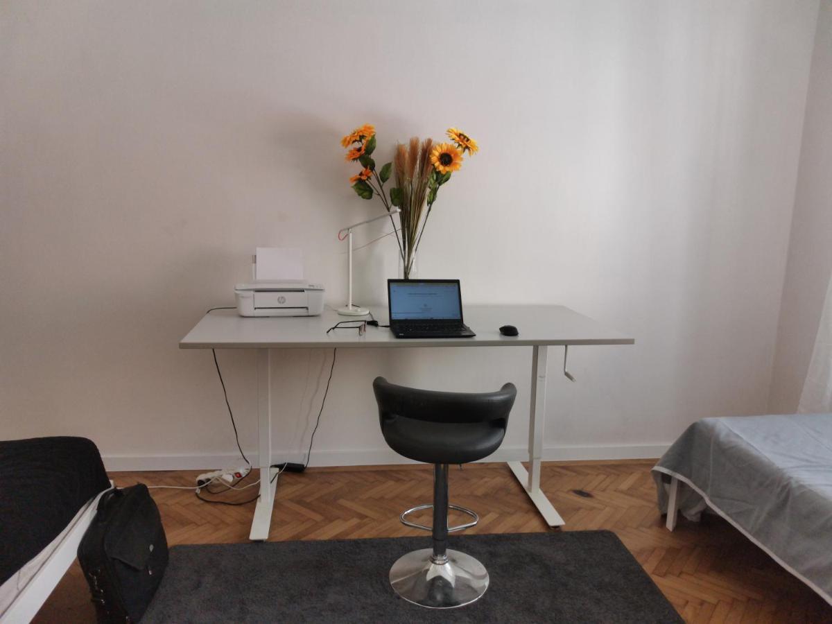 Downtown 3 Bdr Charm - Walk To All Attractions Pressburg Exterior foto